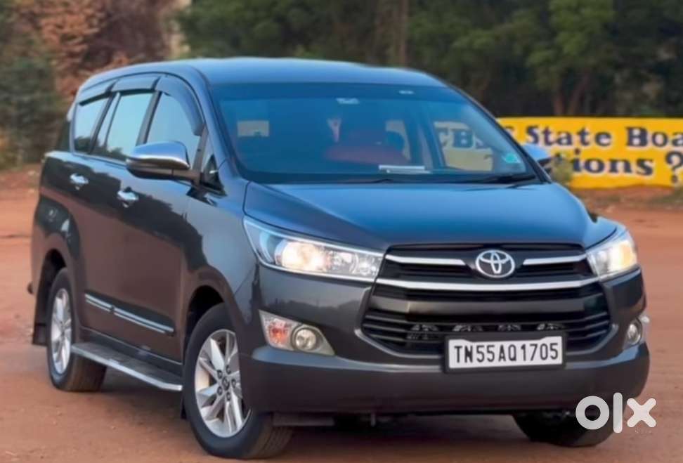 Toyota Innova Crysta 2.4 G Mt, 2016, Diesel