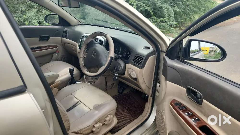 Hyundai Verna 2009 Diesel 150000 Km Driven