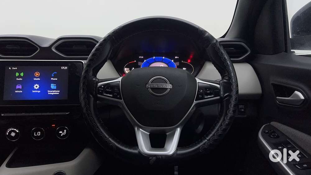 Nissan Magnite 1.0 Xv, 2022, Petrol