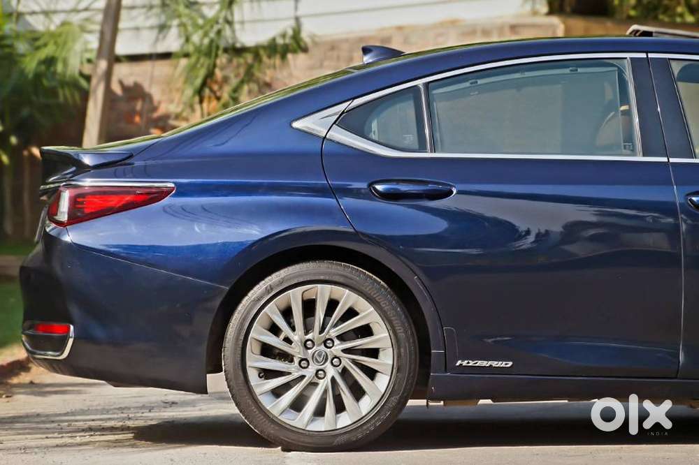 Lexus Es 300h Luxury, 2020, Cng & Hybrids