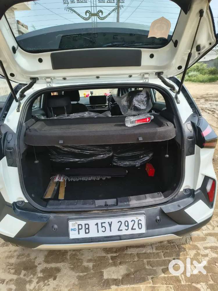 Tata Nexon 2024 Petrol Well Maintained