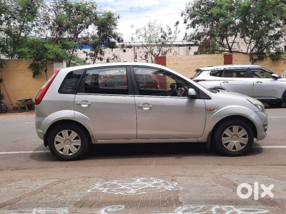 Ford Figo Petrol Titanium, 2010, Petrol