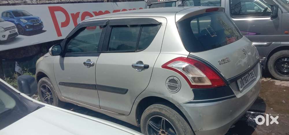 Maruti Suzuki Swift Vxi Abs Bsiv, 2016, Petrol