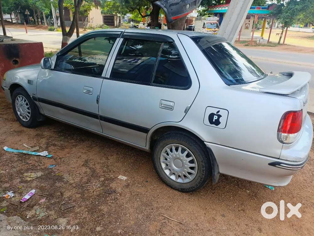Maruti Suzuki Esteem 2006