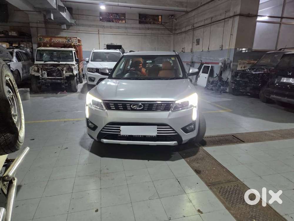 Mahindra Xuv300 Turbosport W8 | 1st Owner | Manual | 73,000 Km