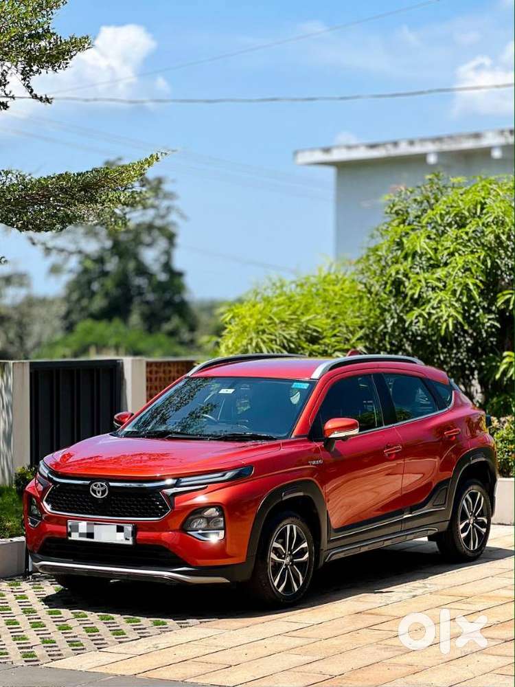 Toyota Urban Cruiser Taisor V 1.0 Petrol Mt, 2024, Petrol