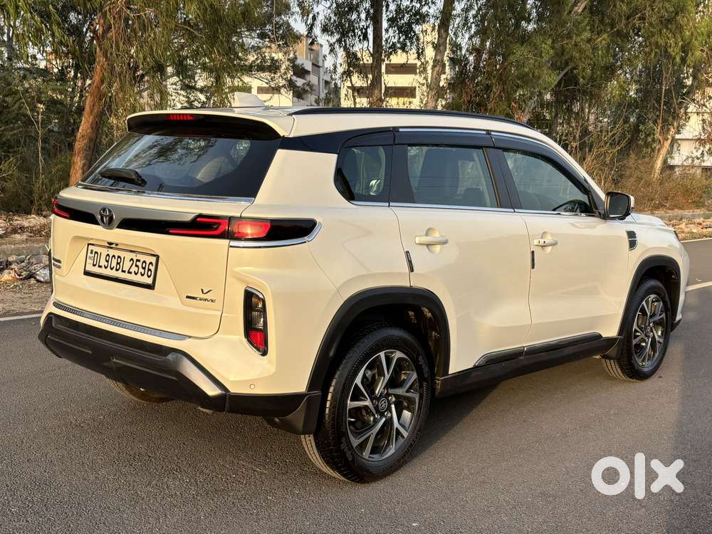 Toyota Urban Cruiser Hyryder 1.5 V Neo Drive At, 2025, Petrol