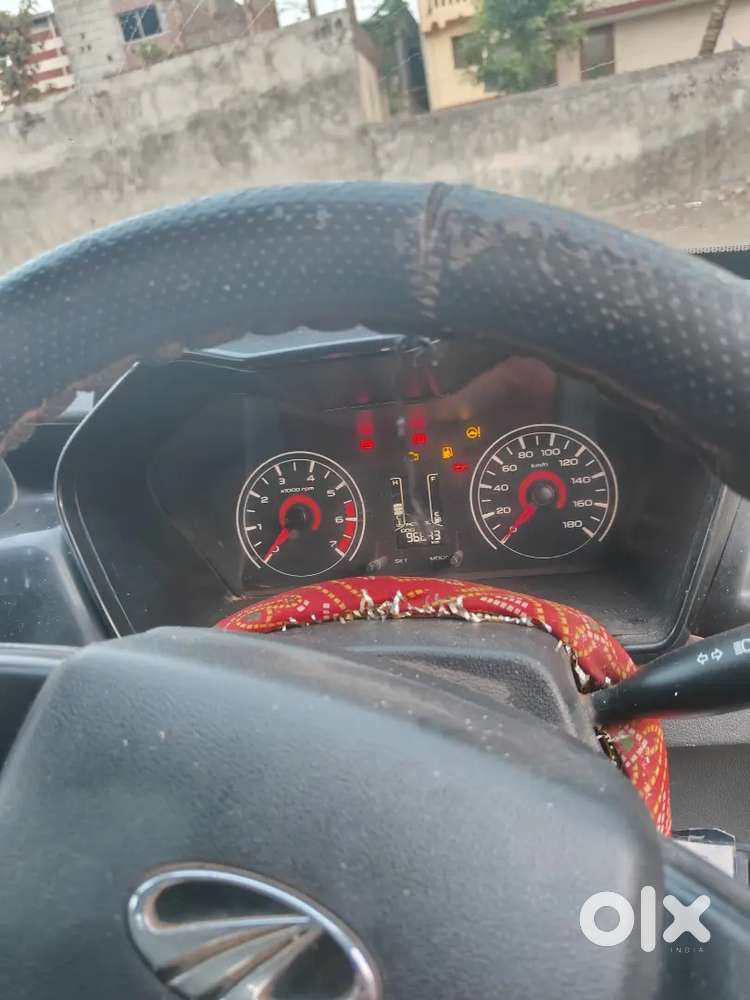 Mahindra Kuv Trip100
2018 1st Owner 
Petrol Cng Company Fited
Km96455