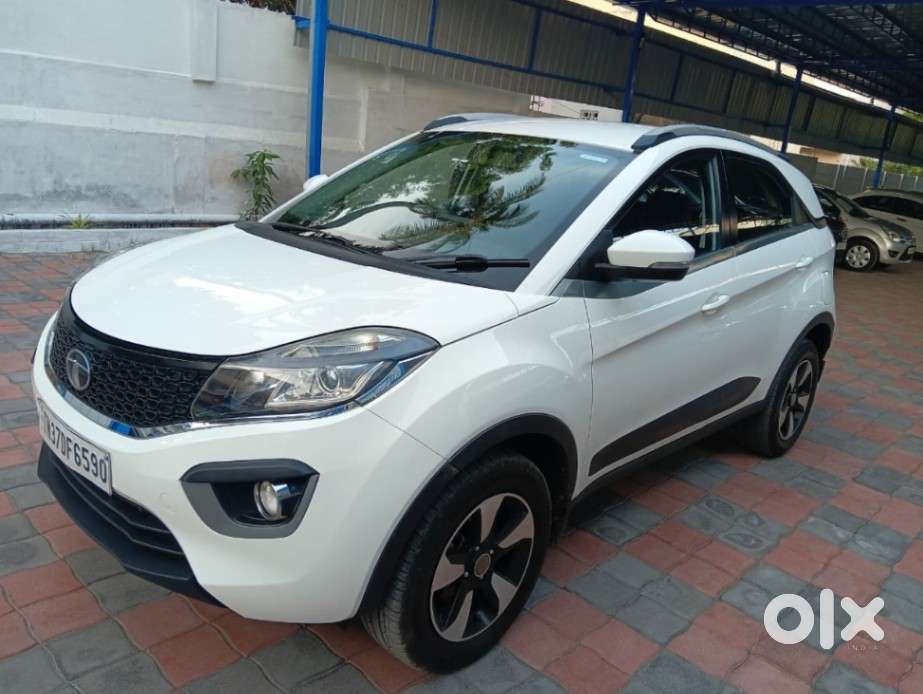 Tata Nexon 1.2 Revotron Xza Plus, 2019, Petrol