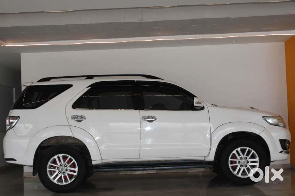 Toyota Fortuner 4x2 At 2.8 Diesel, 2013, Diesel