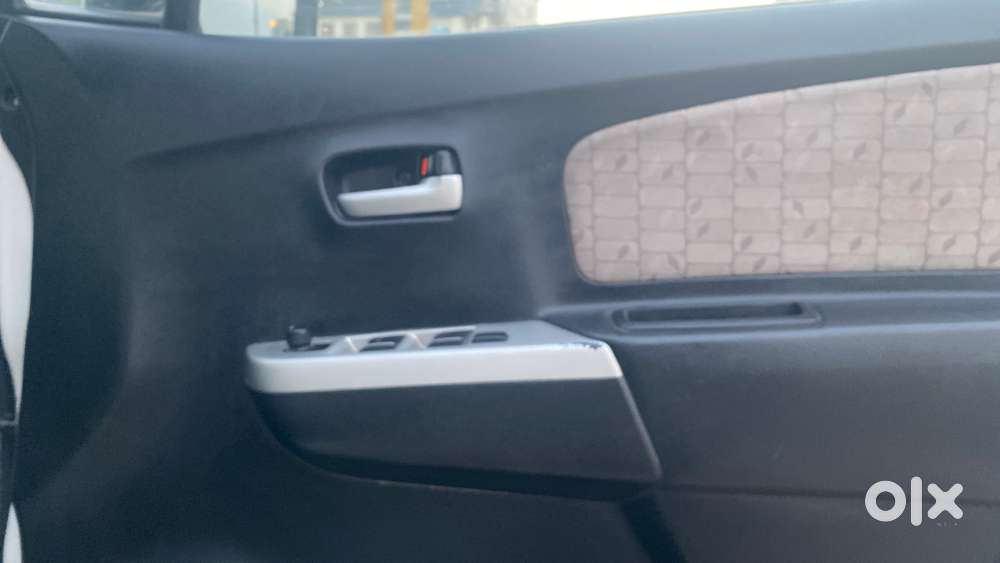 Maruti Suzuki Wagon R 1.0 Vxi, 2016, Petrol