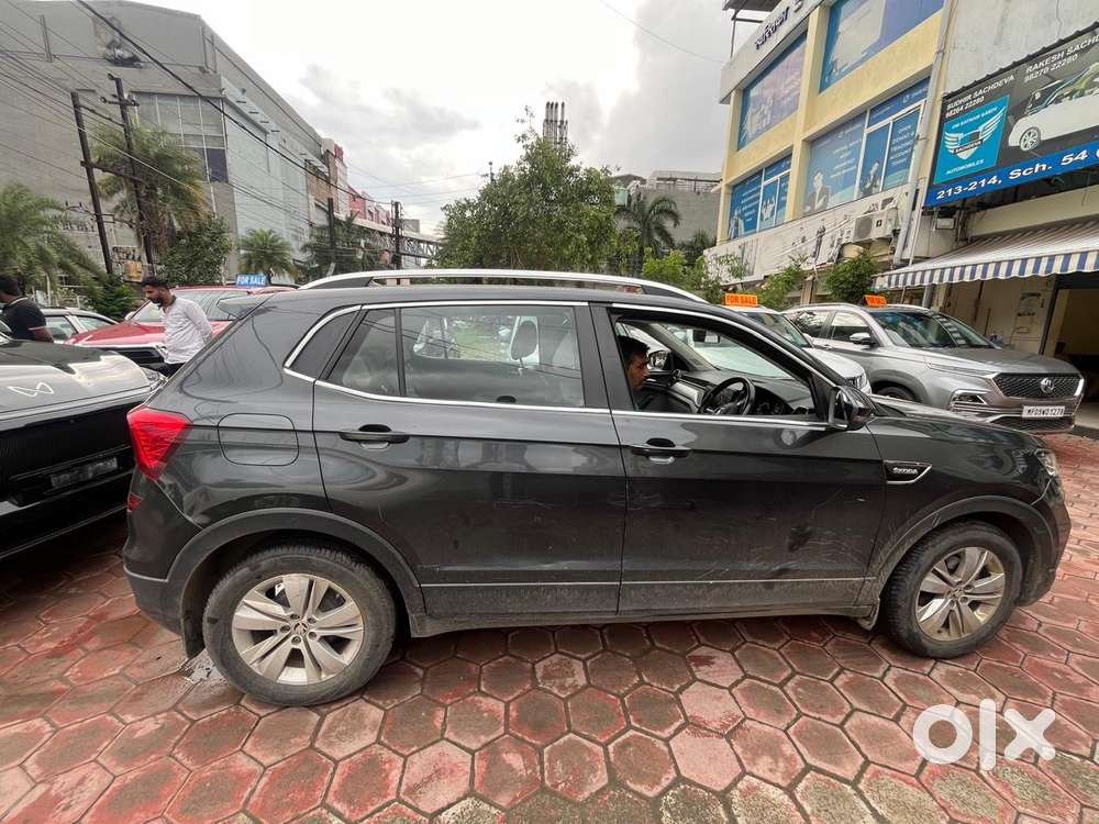 Skoda Kushaq 1.0 Tsi Style At, 2022, Petrol