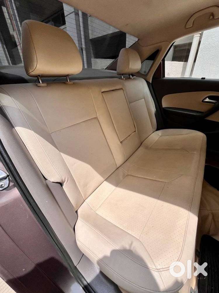 Volkswagen Vento 1.2 Tsi Highline Plus At, 2014, Petrol
