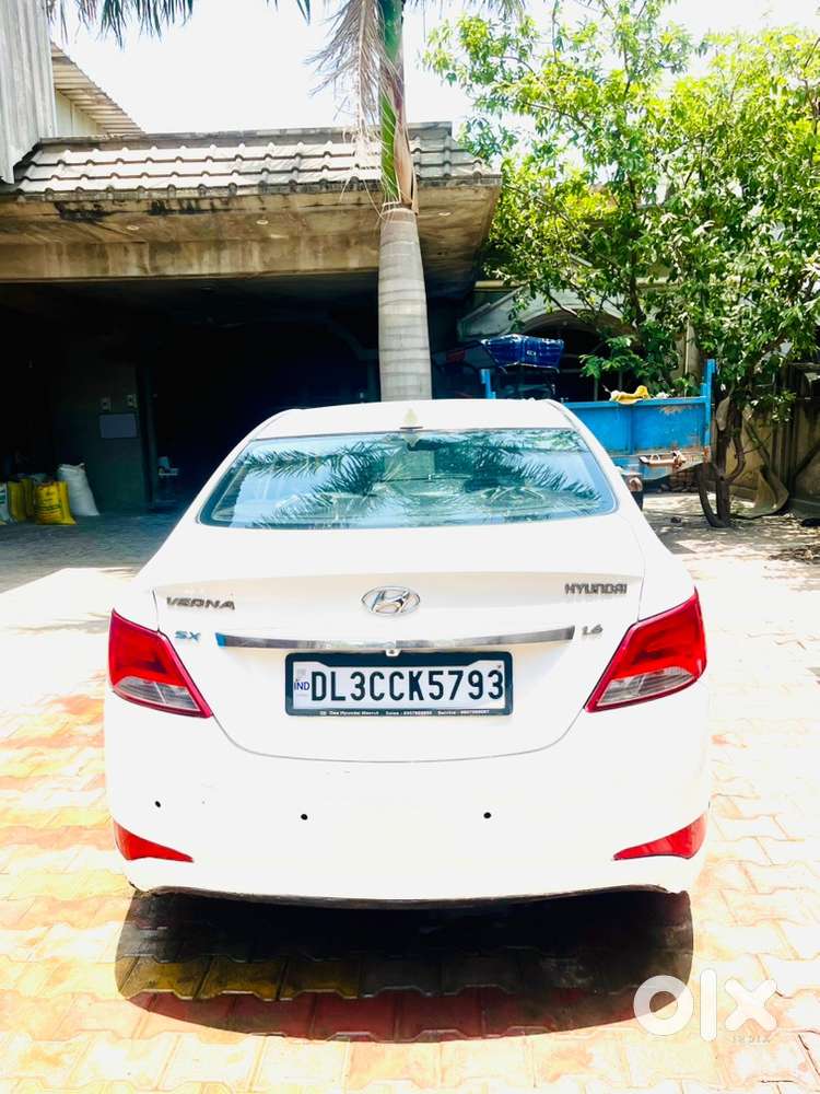 Hyundai Verna Petrol 2015