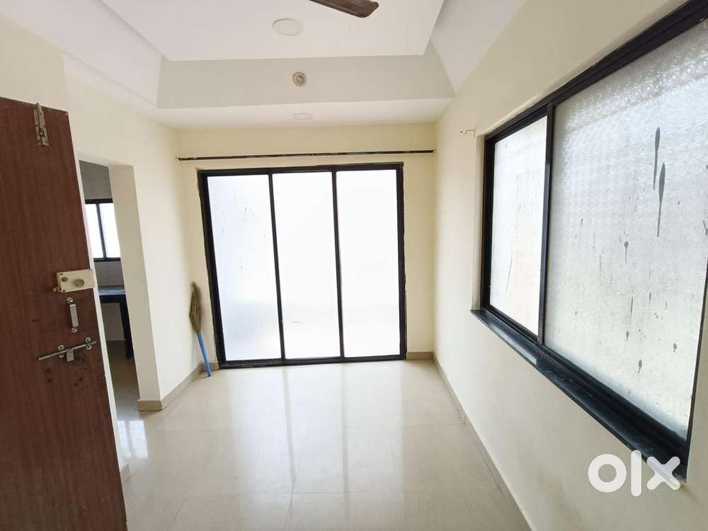 1Rk Dinasaur Garden Pimple Gurav Balcony Apartment Without Onwer Ready
