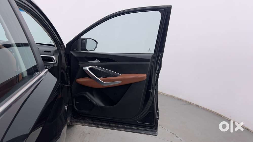 Mg Hector Plus 1.5 Sharp Turbo Cvt 6 Str, 2022, Petrol
