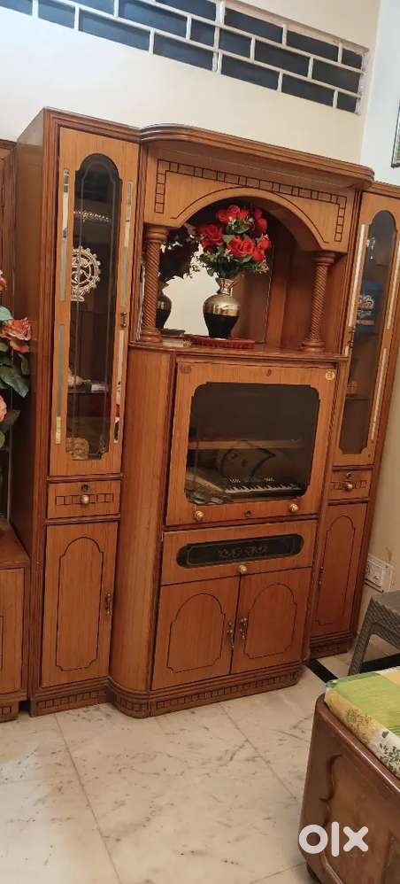 Storage units and Cabinet