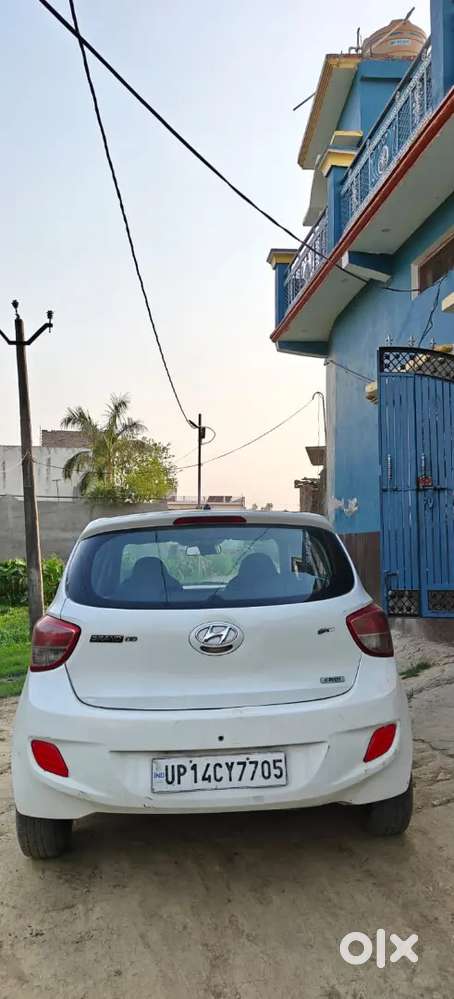 Hyundai Grand I10 2016 Diesel 100000 Km Driven