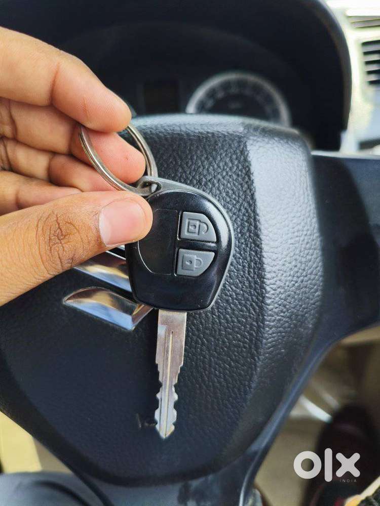 Maruti Suzuki Swift Dzire Vxi(o) Mt, 2014, Petrol