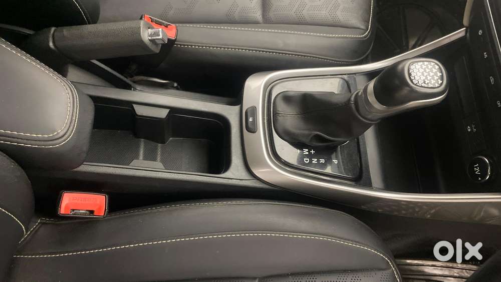 Tata Altroz 1.2 Xza Plus, 2023, Petrol