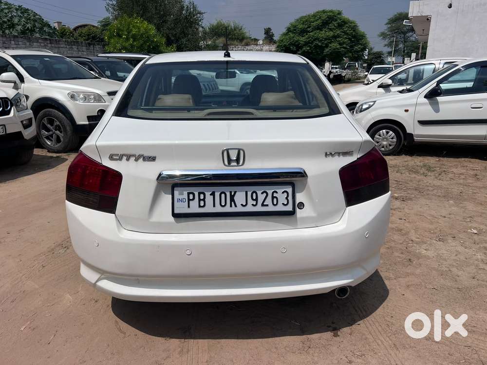 Honda City V At Exclusive, 2011, Petrol