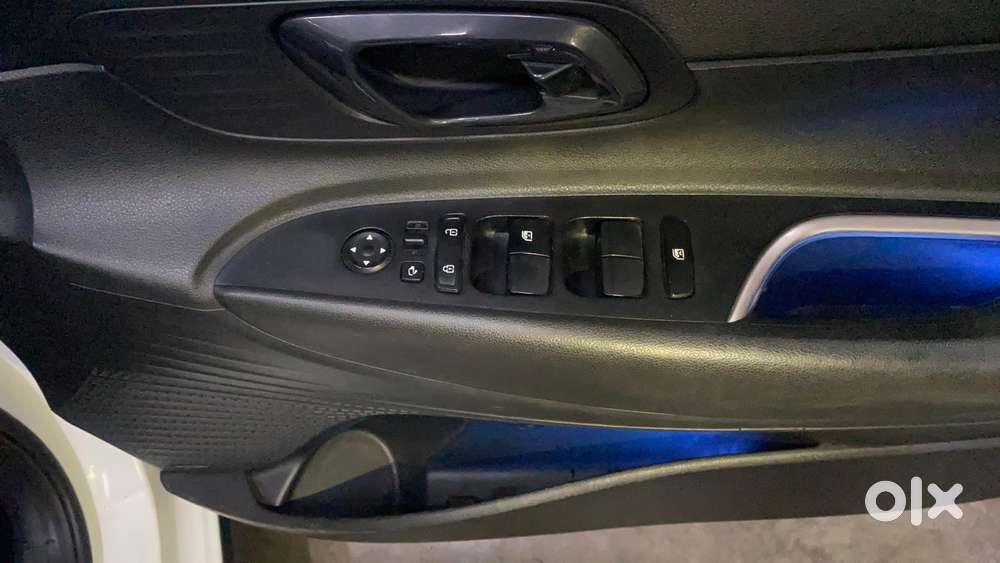 Hyundai New I20 1.2 Asta Mt, 2022, Petrol