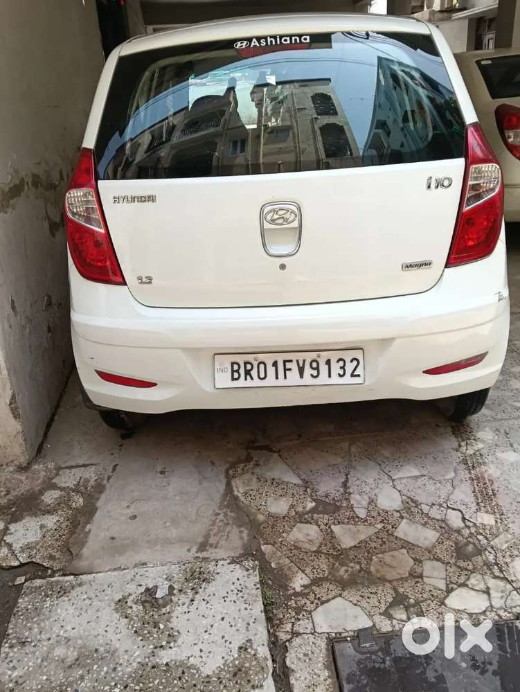गाड़ी एक दम शो रूम कंडीशन में है, जो भी व्यक्ति चाहें आकर गाड़ी देख ले।