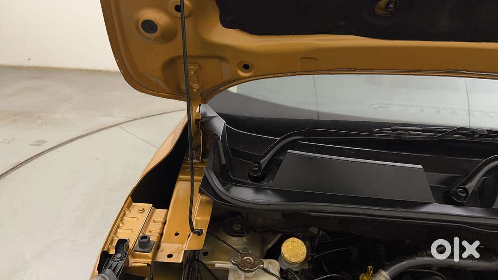 Renault Triber 1.0 Rxz Dual Tone, 2022, Petrol