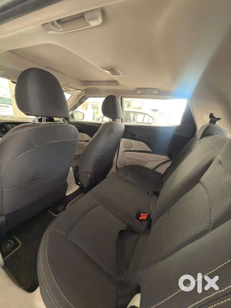 Mahindra Xuv300 Petrol Manual 2022