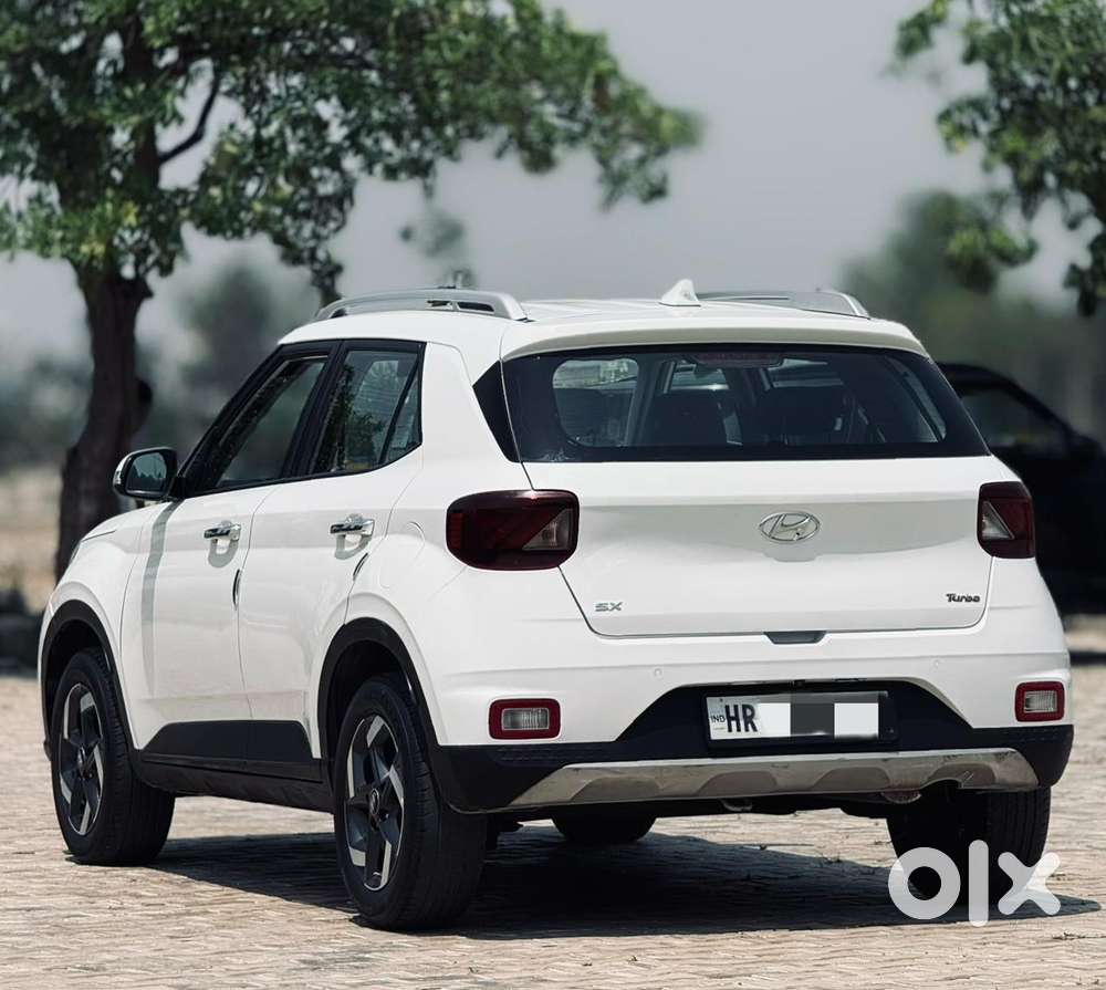 Hyundai Venue 1.0 S (o) Turbo Dct, 2019, Petrol