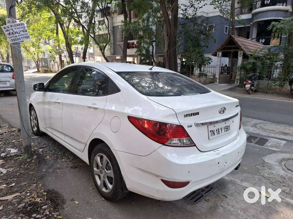 Hyundai Verna Fluidic 1.6 Crdi Sx, 2011, Diesel