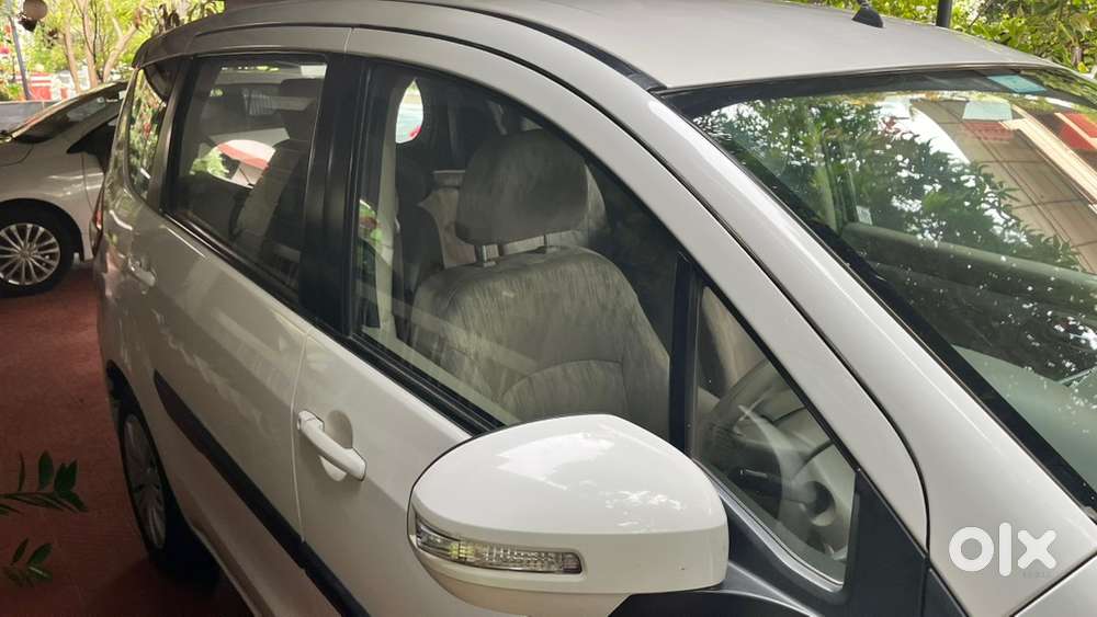 Maruti Suzuki Ertiga 2012 Diesel Carefully Maintained, New Tyres