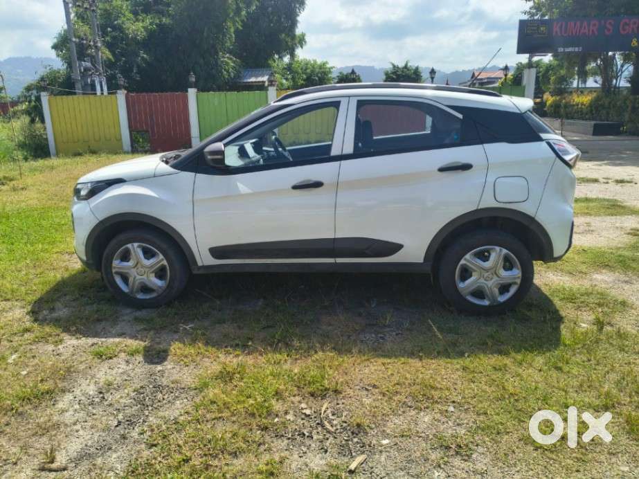 Tata Nexon 1.2 Revotron Xm (s), 2023, Diesel