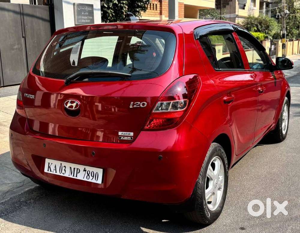 Hyundai I20 2009-2011 Asta, 2011, Petrol