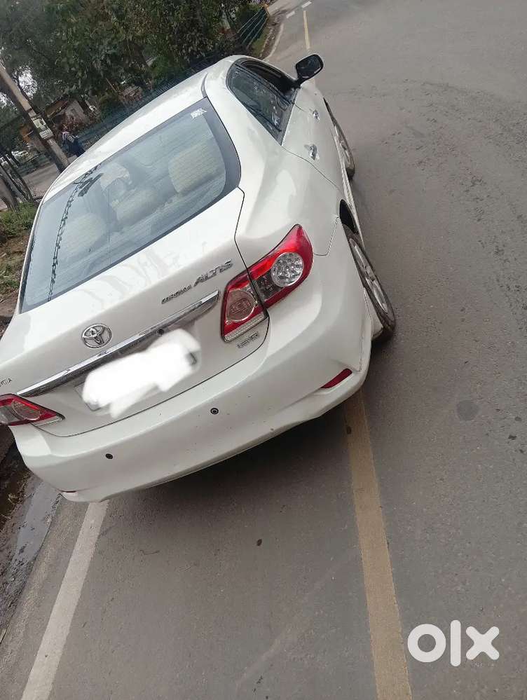 Toyota Corolla Altis 2012