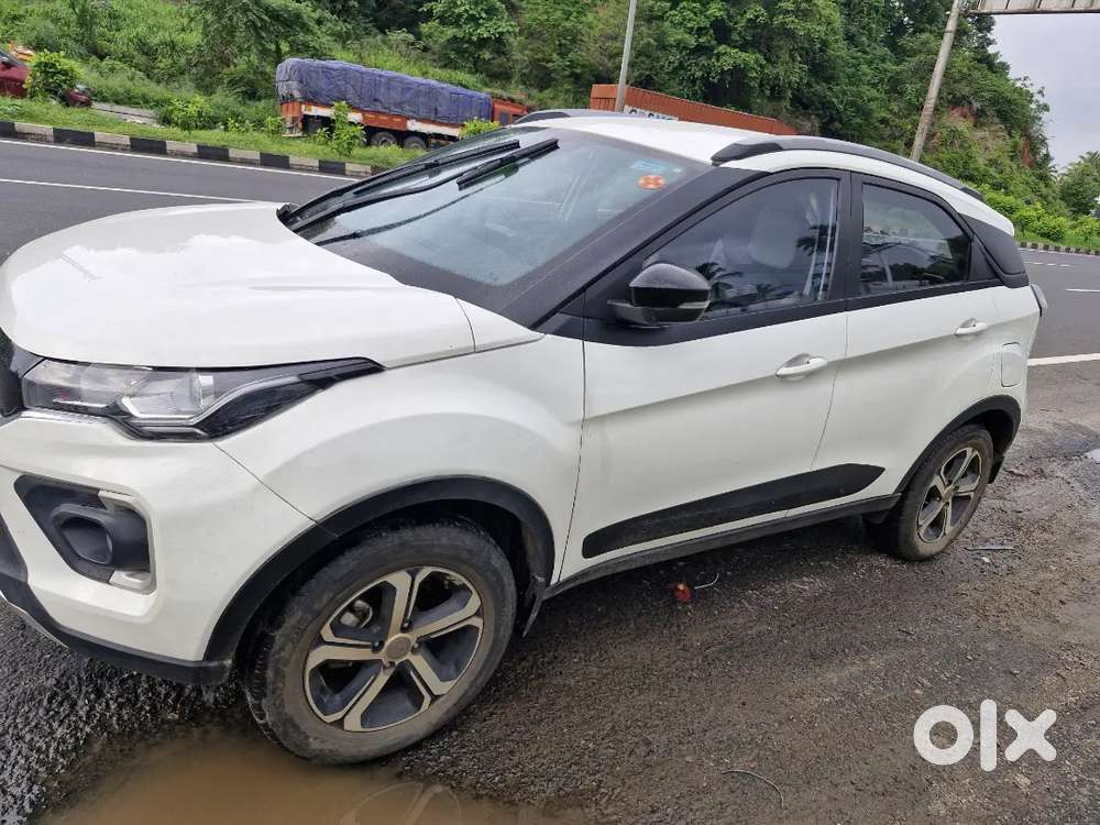 Tata Nexon 2023 Petrol Well Maintained. Car