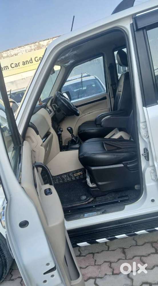Mahindra Scorpio Classic 2.2 S 11 Mt 7 Str, 2023