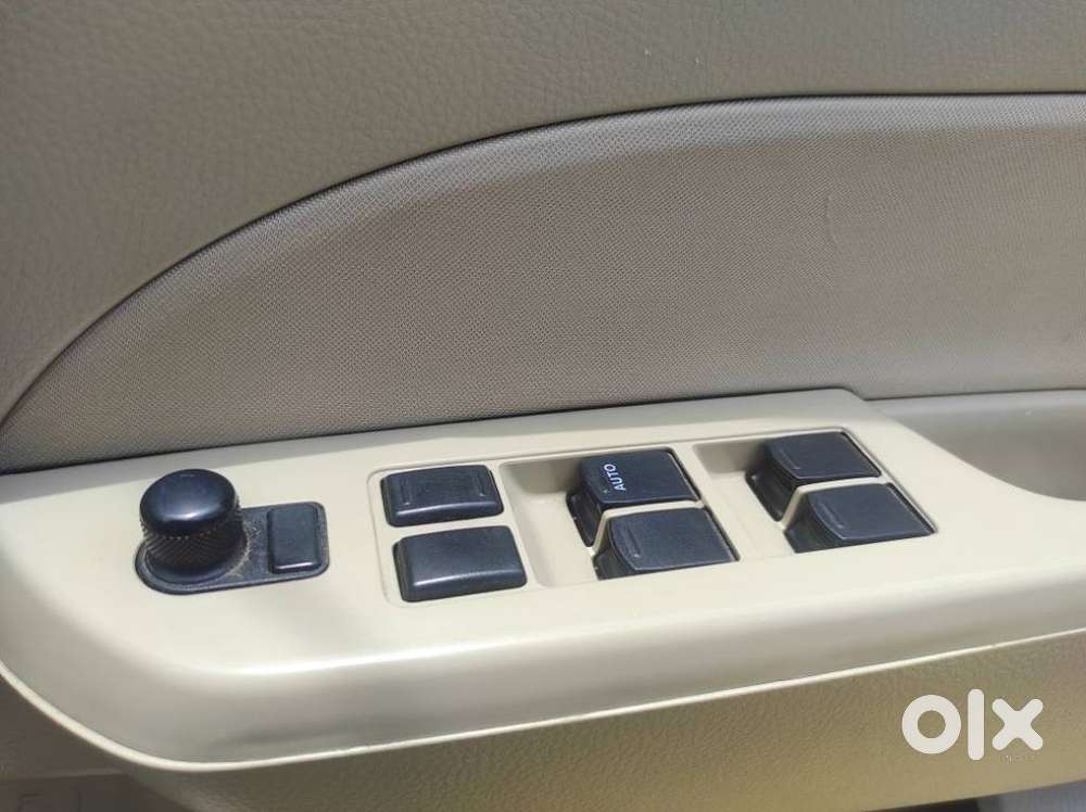 Maruti Suzuki Dzire 1.2 Vxi, 2017, Petrol