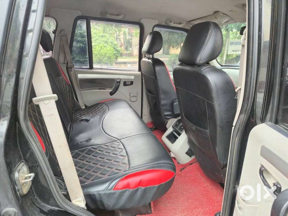 Mahindra Scorpio S10, 2016, Diesel