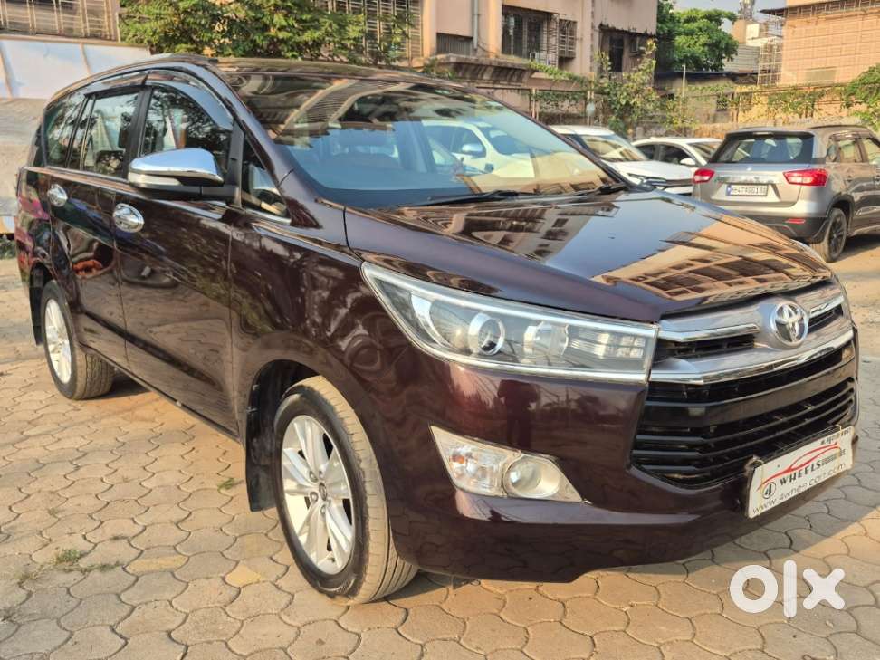 Toyota Innova Crysta 2.8z Automatic, 2016, Diesel