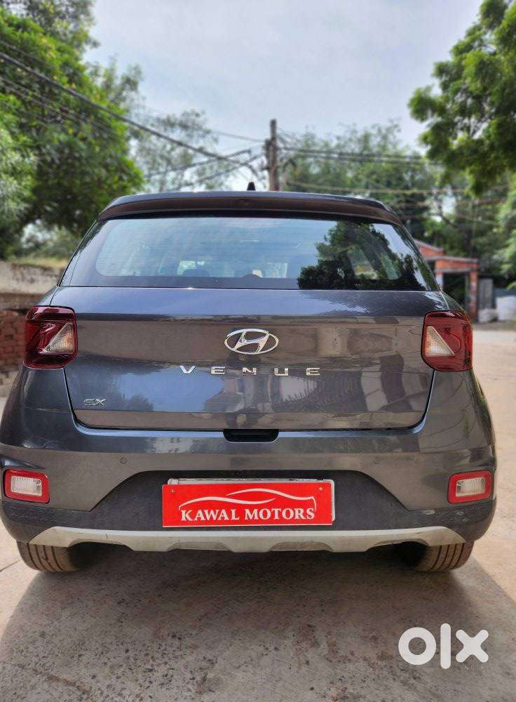 Hyundai Venue Sx (o) Mt 1.5 Diesel, 2021, Diesel