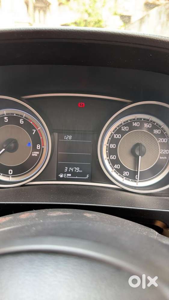 Maruti Suzuki Dzire 1.2 Vxi, 2022, Petrol