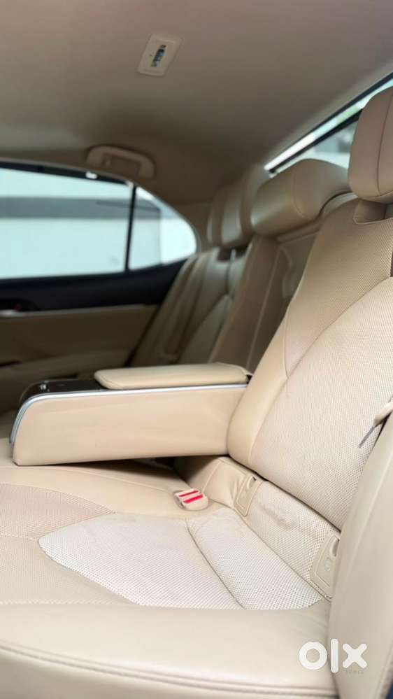 Toyota Camry Hybrid, 2022, Petrol