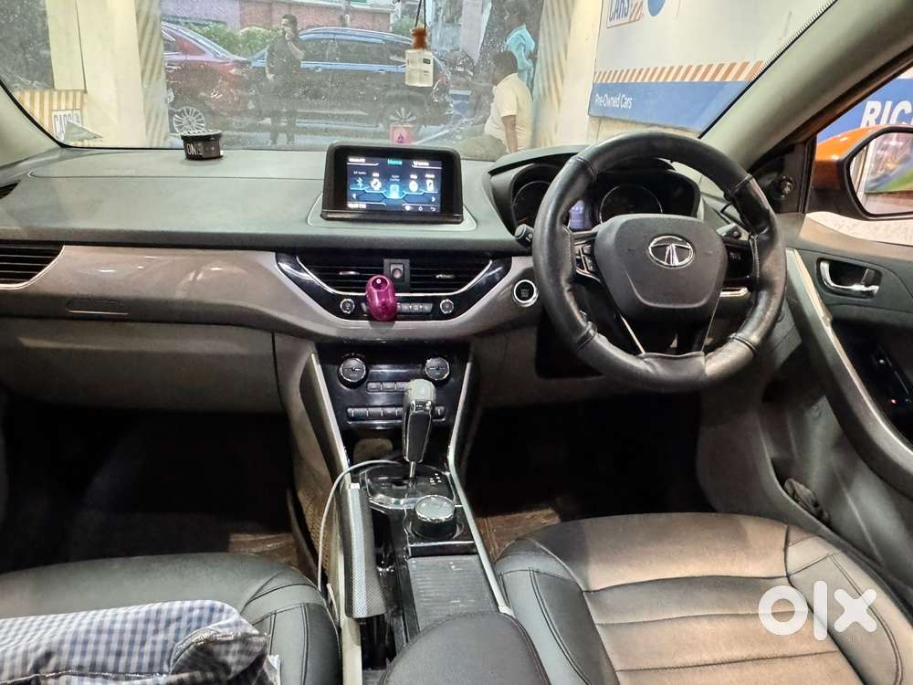 Tata Nexon 1.2 Revotron Xza Plus, 2019, Petrol