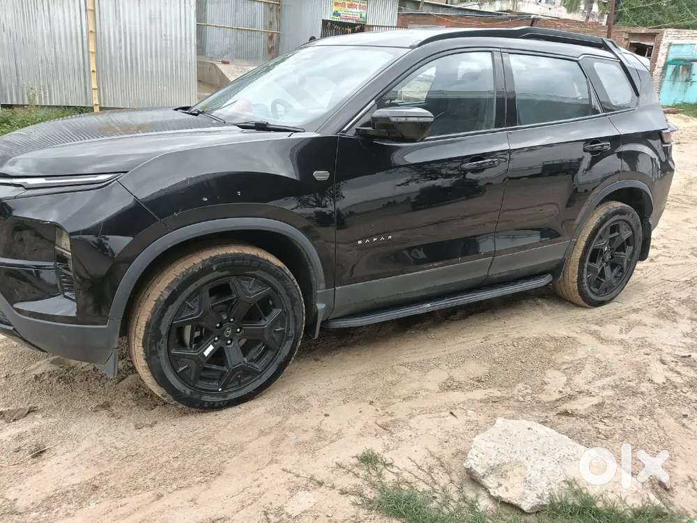 Tata Safari Diesel 2024 Manual Dark