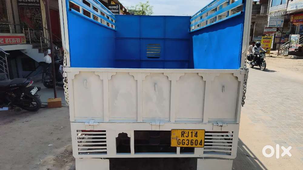 Mahindra Maxx 2015 Diesel 430000 Km Driven