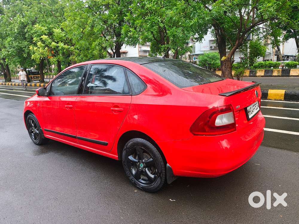 Skoda Rapid Elegance 2012