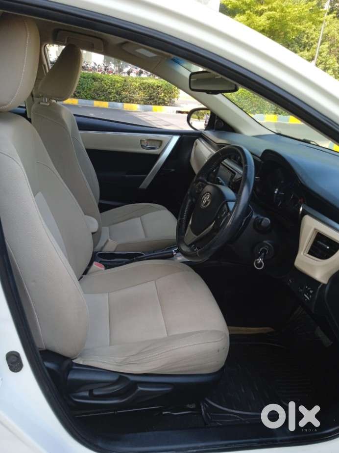 Toyota Corolla Altis G At, 2016, Petrol