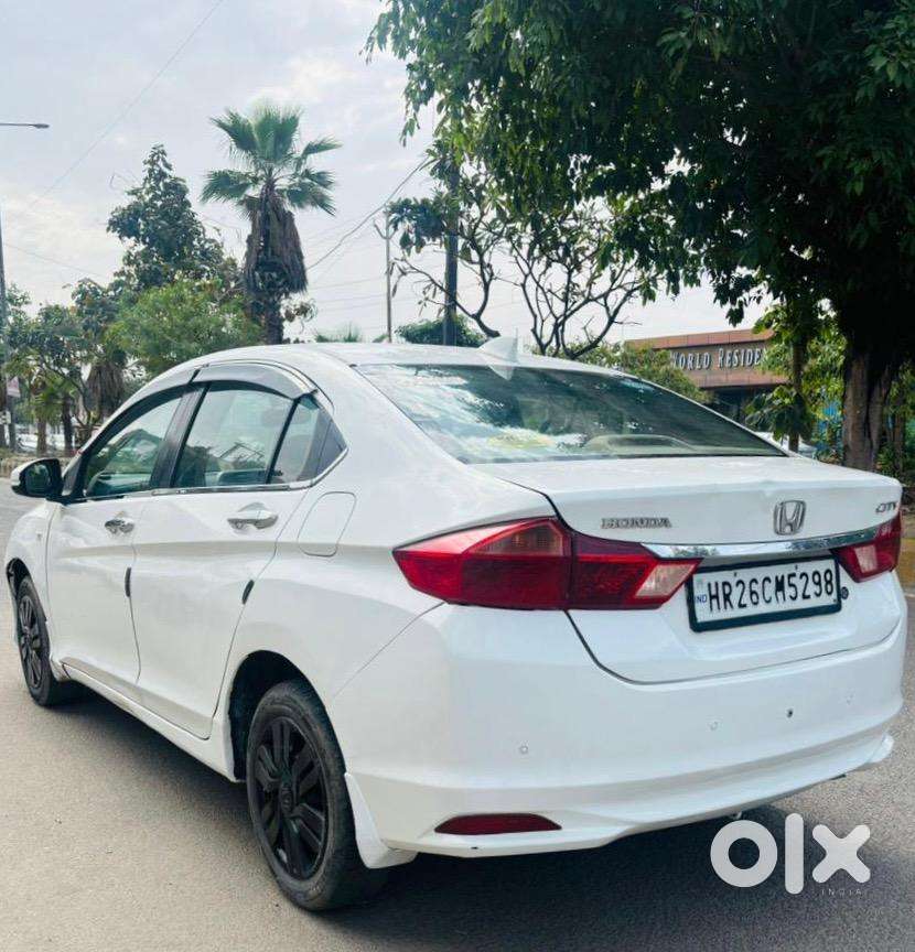 Honda City 2015 Cng & Hybrids Good Condition