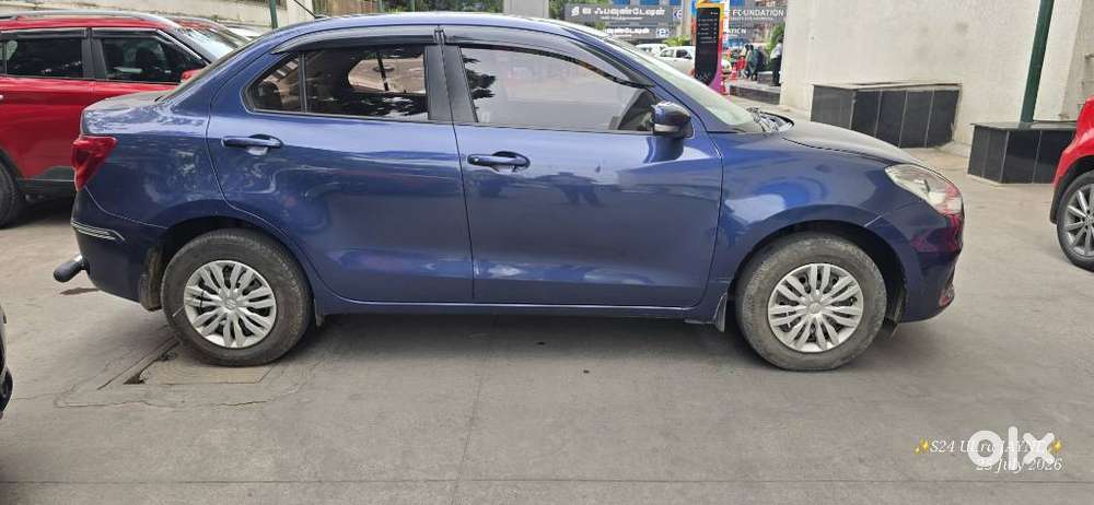 Maruti Suzuki Swift Dzire Vxi Optional, 2023, Petrol